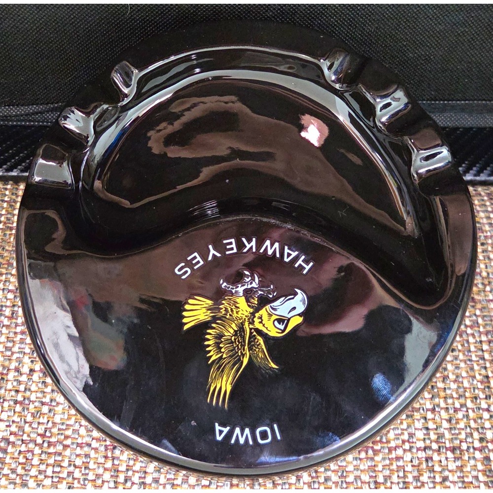 Vintage Iowa Hawkeyes Ceramic Ashtray - Glossy Black Collegiate Memorabilia